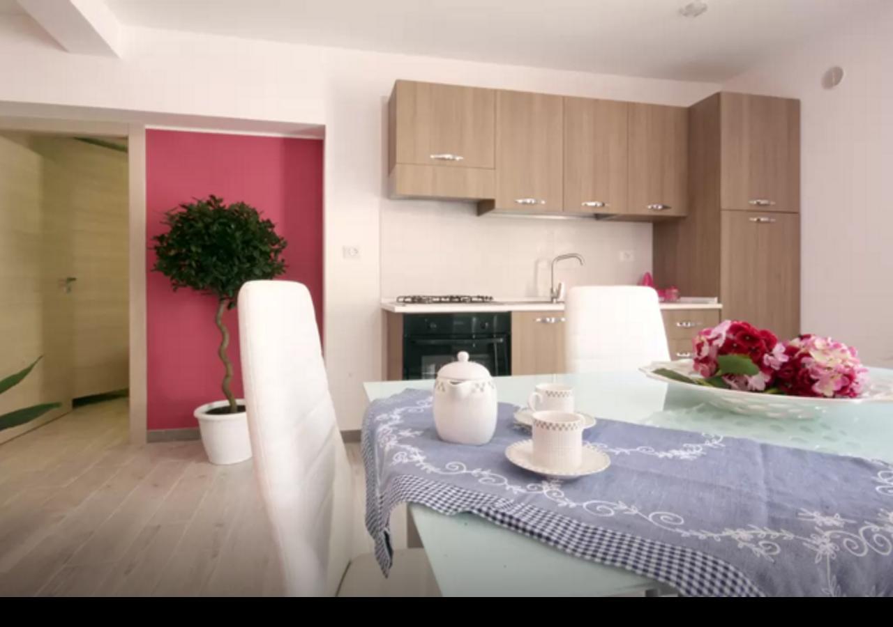 Holiday home Rainbow *